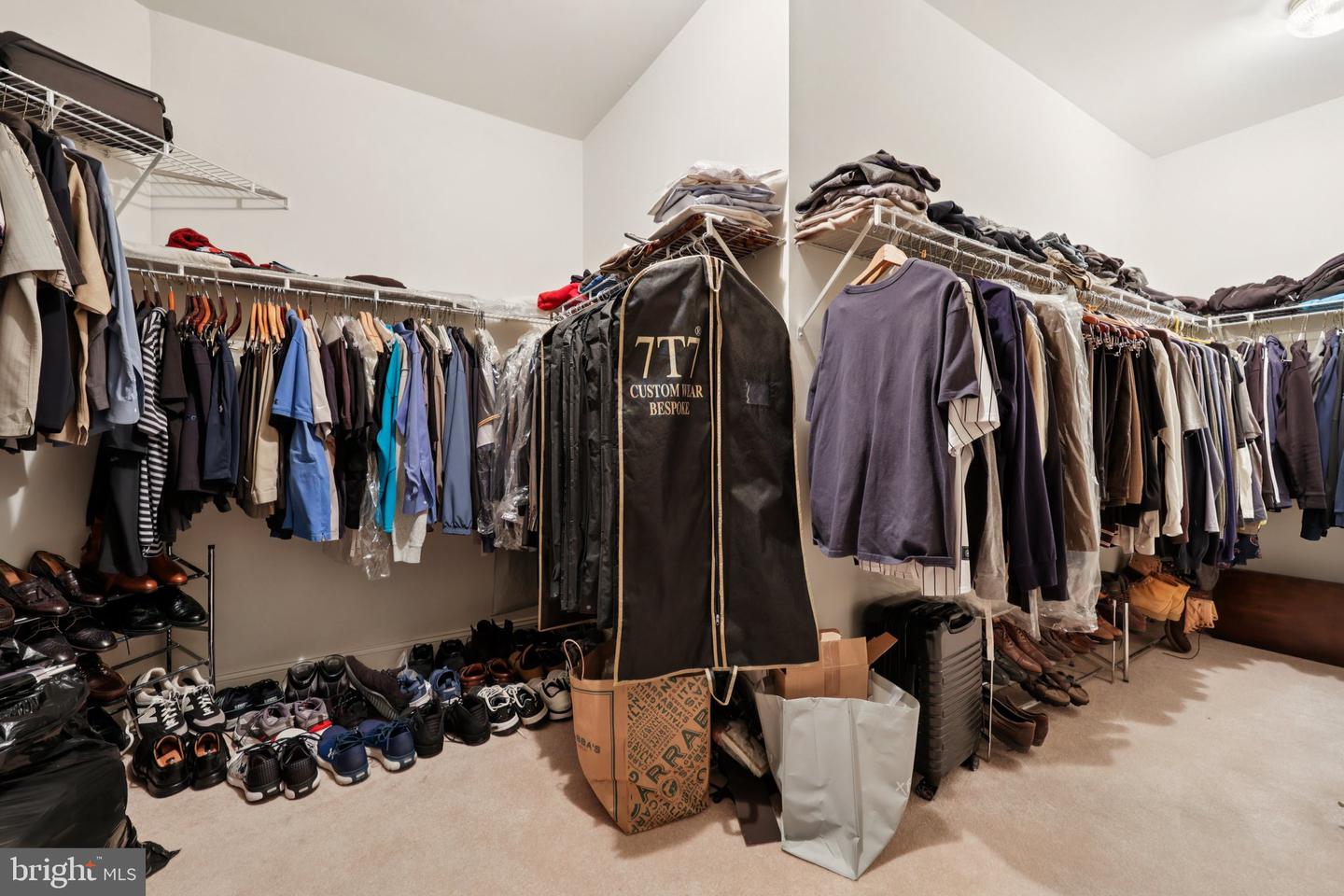 8301 HANCOCK CT, GAINESVILLE, Virginia 20155, 4 Bedrooms Bedrooms, ,3 BathroomsBathrooms,Residential,For sale,8301 HANCOCK CT,VAPW2107280 MLS # VAPW2107280