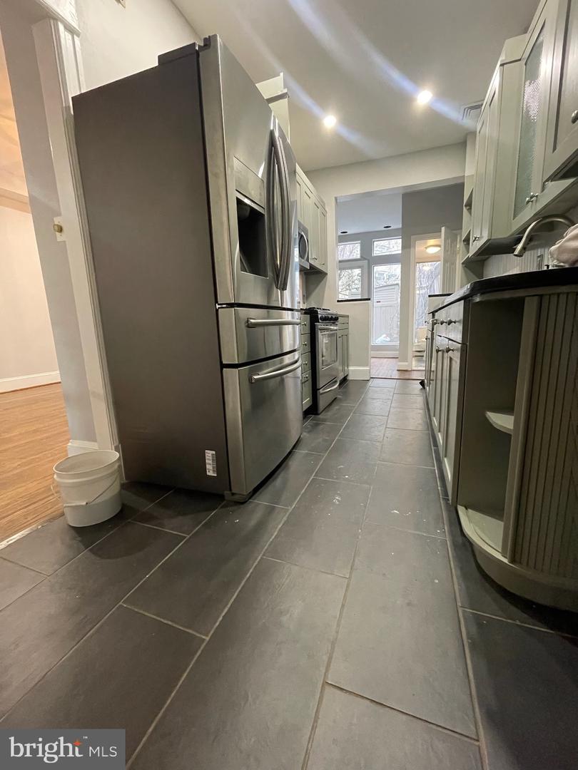 2714 WOODLEY PL NW, WASHINGTON, District Of Columbia 20008, 3 Bedrooms Bedrooms, ,3 BathroomsBathrooms,Residential,For sale,2714 WOODLEY PL NW,DCDC2230604 MLS # DCDC2230604