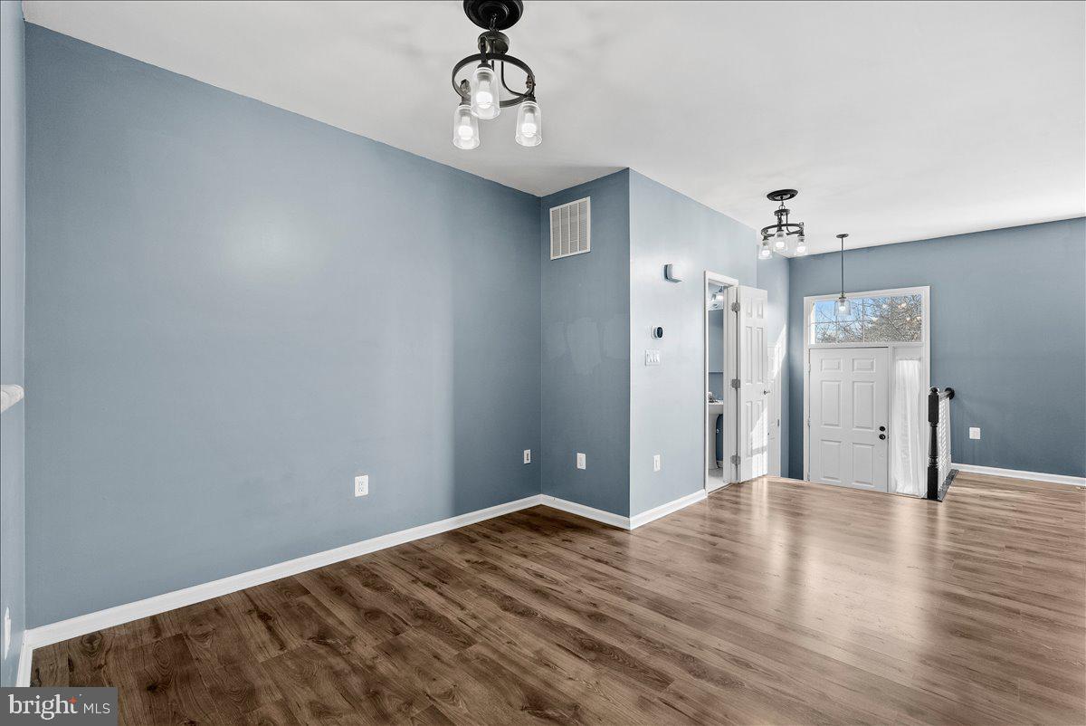 17304 PACIFIC RIM TER, DUMFRIES, Virginia 22025, 3 Bedrooms Bedrooms, ,2 BathroomsBathrooms,Residential,For sale,17304 PACIFIC RIM TER,VAPW2107442 MLS # VAPW2107442