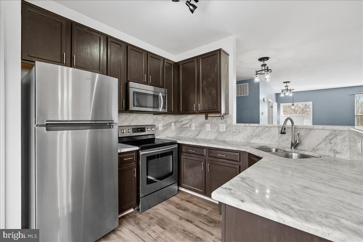 17304 PACIFIC RIM TER, DUMFRIES, Virginia 22025, 3 Bedrooms Bedrooms, ,2 BathroomsBathrooms,Residential,For sale,17304 PACIFIC RIM TER,VAPW2107442 MLS # VAPW2107442