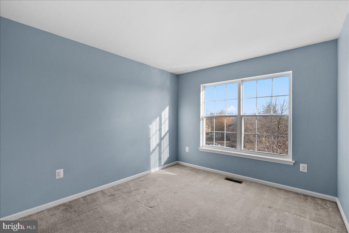 17304 PACIFIC RIM TER, DUMFRIES, Virginia 22025, 3 Bedrooms Bedrooms, ,2 BathroomsBathrooms,Residential,For sale,17304 PACIFIC RIM TER,VAPW2107442 MLS # VAPW2107442