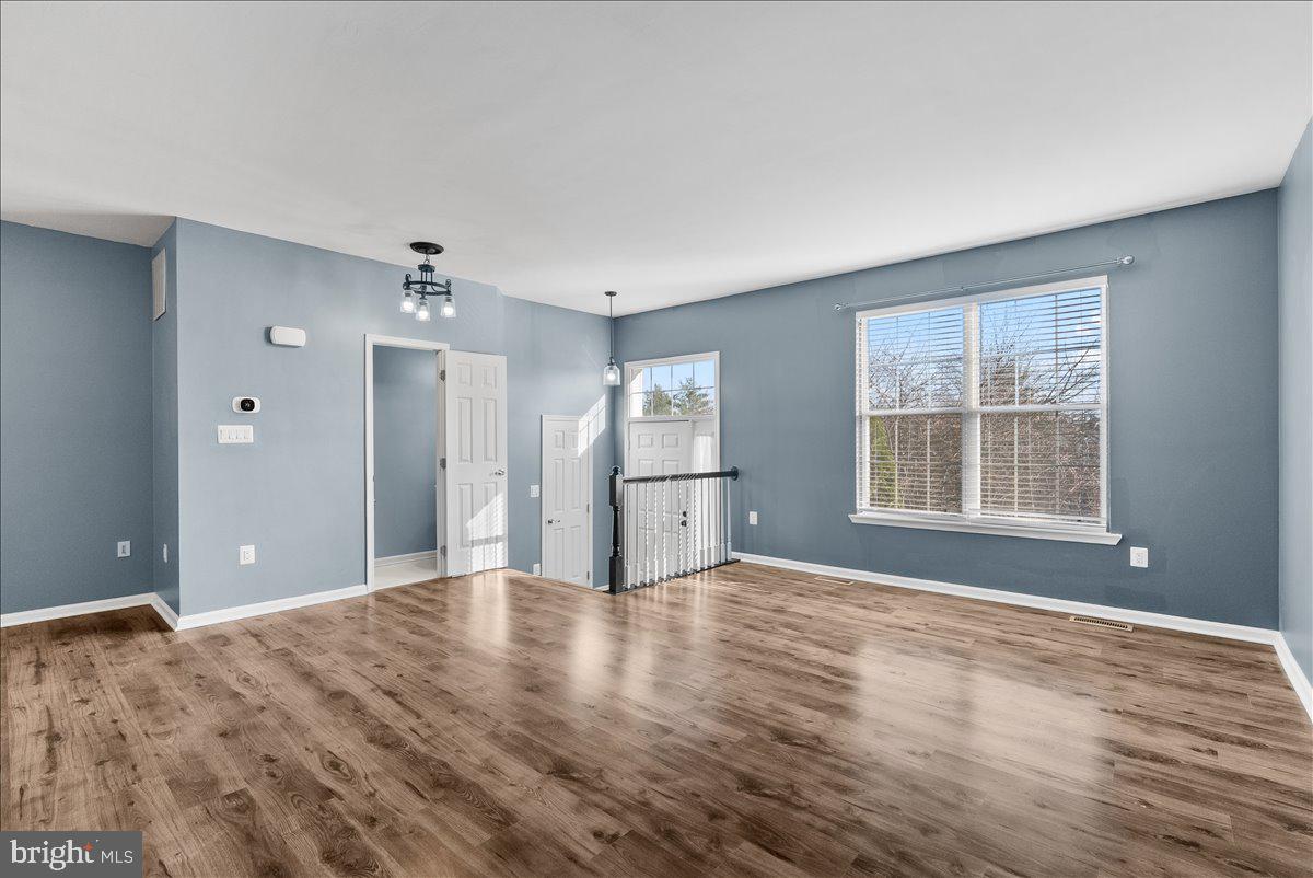 17304 PACIFIC RIM TER, DUMFRIES, Virginia 22025, 3 Bedrooms Bedrooms, ,2 BathroomsBathrooms,Residential,For sale,17304 PACIFIC RIM TER,VAPW2107442 MLS # VAPW2107442