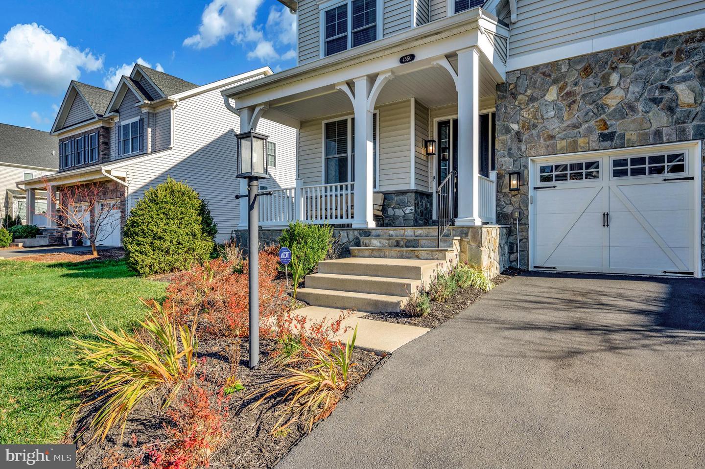 4550 GEYSER CREEK LOOP, HAYMARKET, Virginia 20169, 4 Bedrooms Bedrooms, 18 Rooms Rooms,4 BathroomsBathrooms,Residential,For sale,4550 GEYSER CREEK LOOP,VAPW2107858 MLS # VAPW2107858