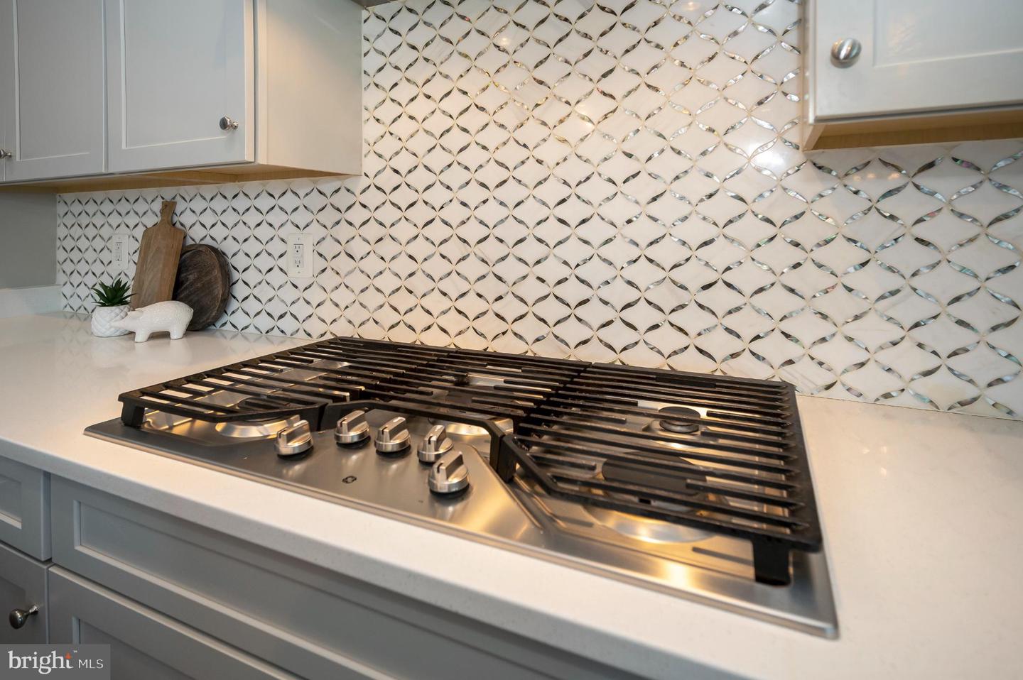 4550 GEYSER CREEK LOOP, HAYMARKET, Virginia 20169, 4 Bedrooms Bedrooms, 18 Rooms Rooms,4 BathroomsBathrooms,Residential,For sale,4550 GEYSER CREEK LOOP,VAPW2107858 MLS # VAPW2107858