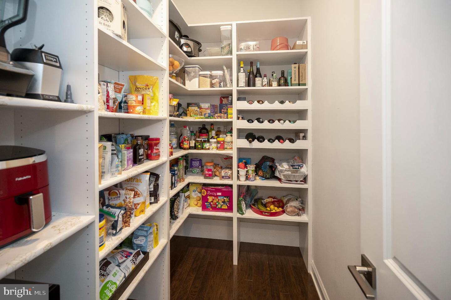 4550 GEYSER CREEK LOOP, HAYMARKET, Virginia 20169, 4 Bedrooms Bedrooms, 18 Rooms Rooms,4 BathroomsBathrooms,Residential,For sale,4550 GEYSER CREEK LOOP,VAPW2107858 MLS # VAPW2107858