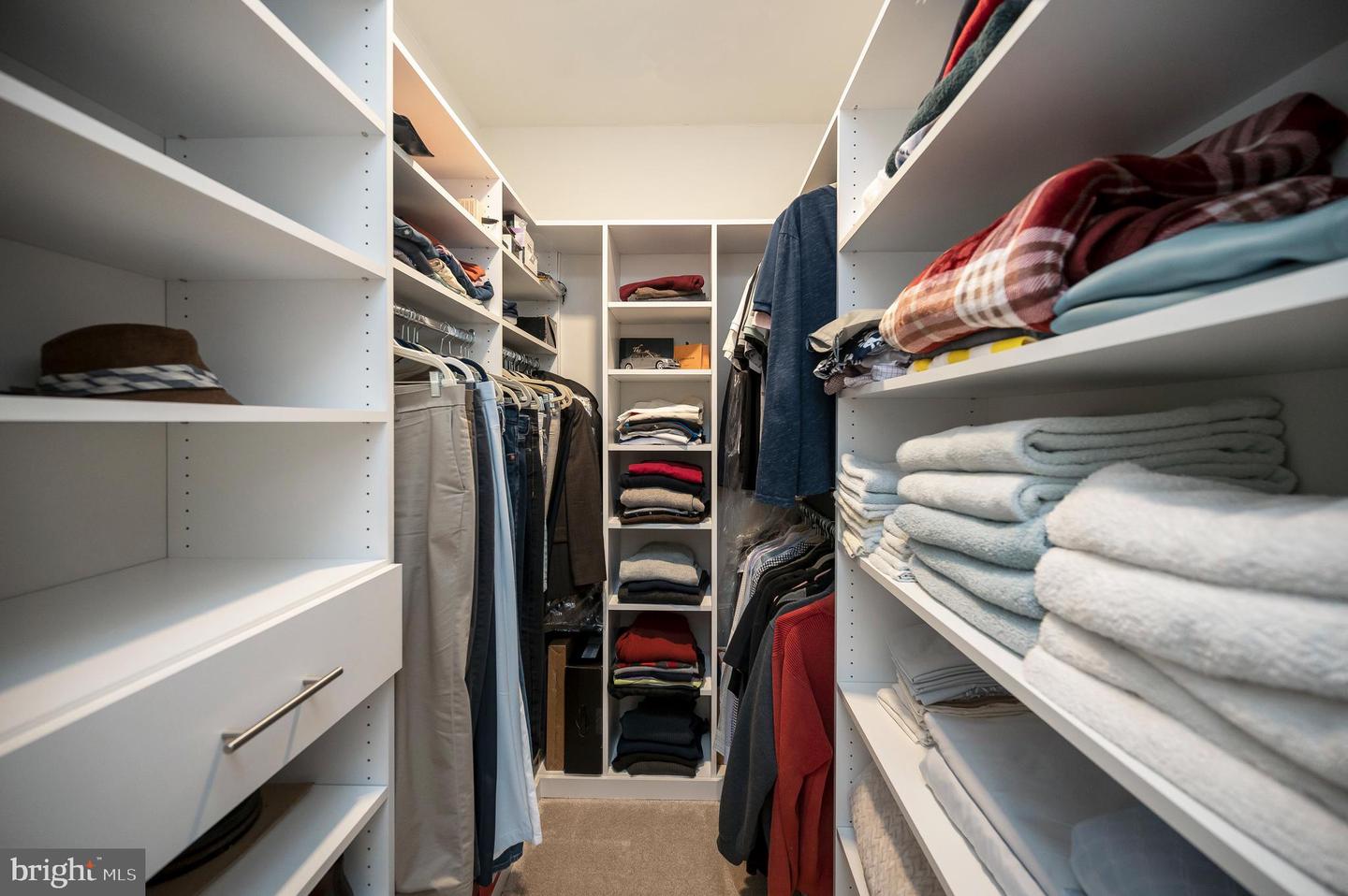 4550 GEYSER CREEK LOOP, HAYMARKET, Virginia 20169, 4 Bedrooms Bedrooms, 18 Rooms Rooms,4 BathroomsBathrooms,Residential,For sale,4550 GEYSER CREEK LOOP,VAPW2107858 MLS # VAPW2107858