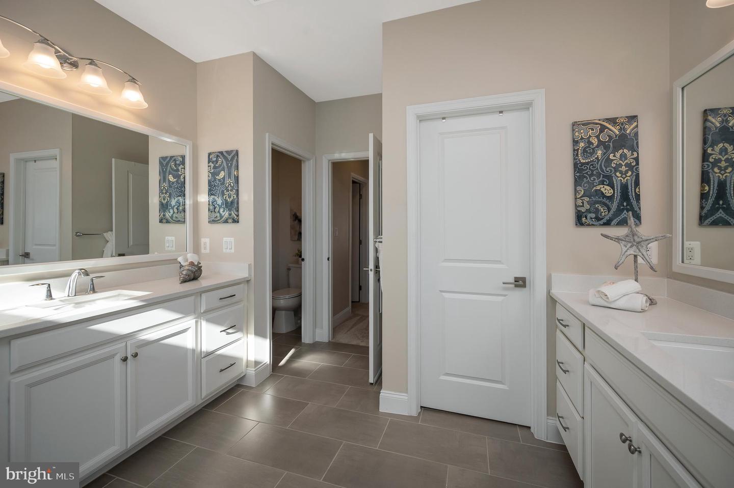 4550 GEYSER CREEK LOOP, HAYMARKET, Virginia 20169, 4 Bedrooms Bedrooms, 18 Rooms Rooms,4 BathroomsBathrooms,Residential,For sale,4550 GEYSER CREEK LOOP,VAPW2107858 MLS # VAPW2107858