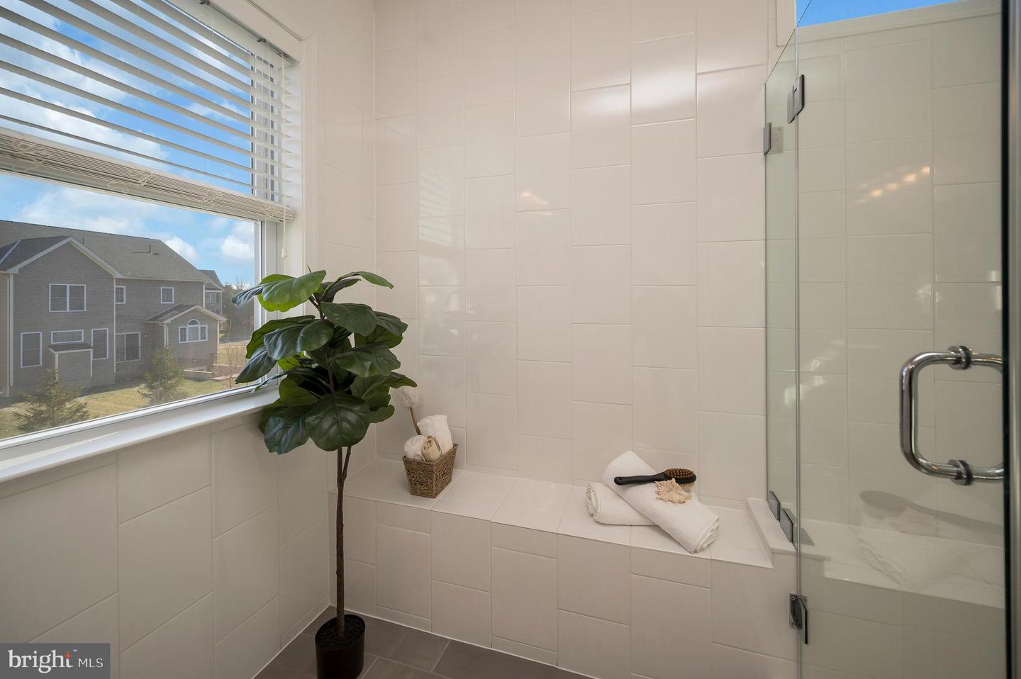 4550 GEYSER CREEK LOOP, HAYMARKET, Virginia 20169, 4 Bedrooms Bedrooms, 18 Rooms Rooms,4 BathroomsBathrooms,Residential,For sale,4550 GEYSER CREEK LOOP,VAPW2107858 MLS # VAPW2107858