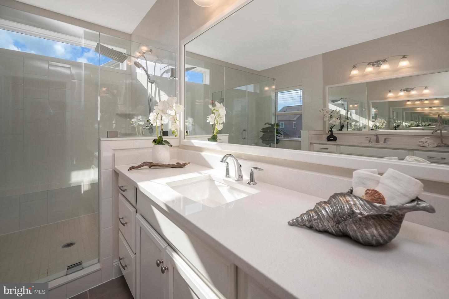 4550 GEYSER CREEK LOOP, HAYMARKET, Virginia 20169, 4 Bedrooms Bedrooms, 18 Rooms Rooms,4 BathroomsBathrooms,Residential,For sale,4550 GEYSER CREEK LOOP,VAPW2107858 MLS # VAPW2107858