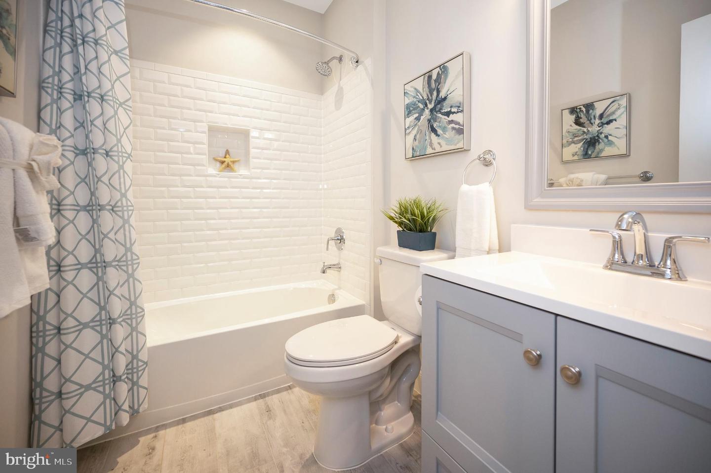 4550 GEYSER CREEK LOOP, HAYMARKET, Virginia 20169, 4 Bedrooms Bedrooms, 18 Rooms Rooms,4 BathroomsBathrooms,Residential,For sale,4550 GEYSER CREEK LOOP,VAPW2107858 MLS # VAPW2107858