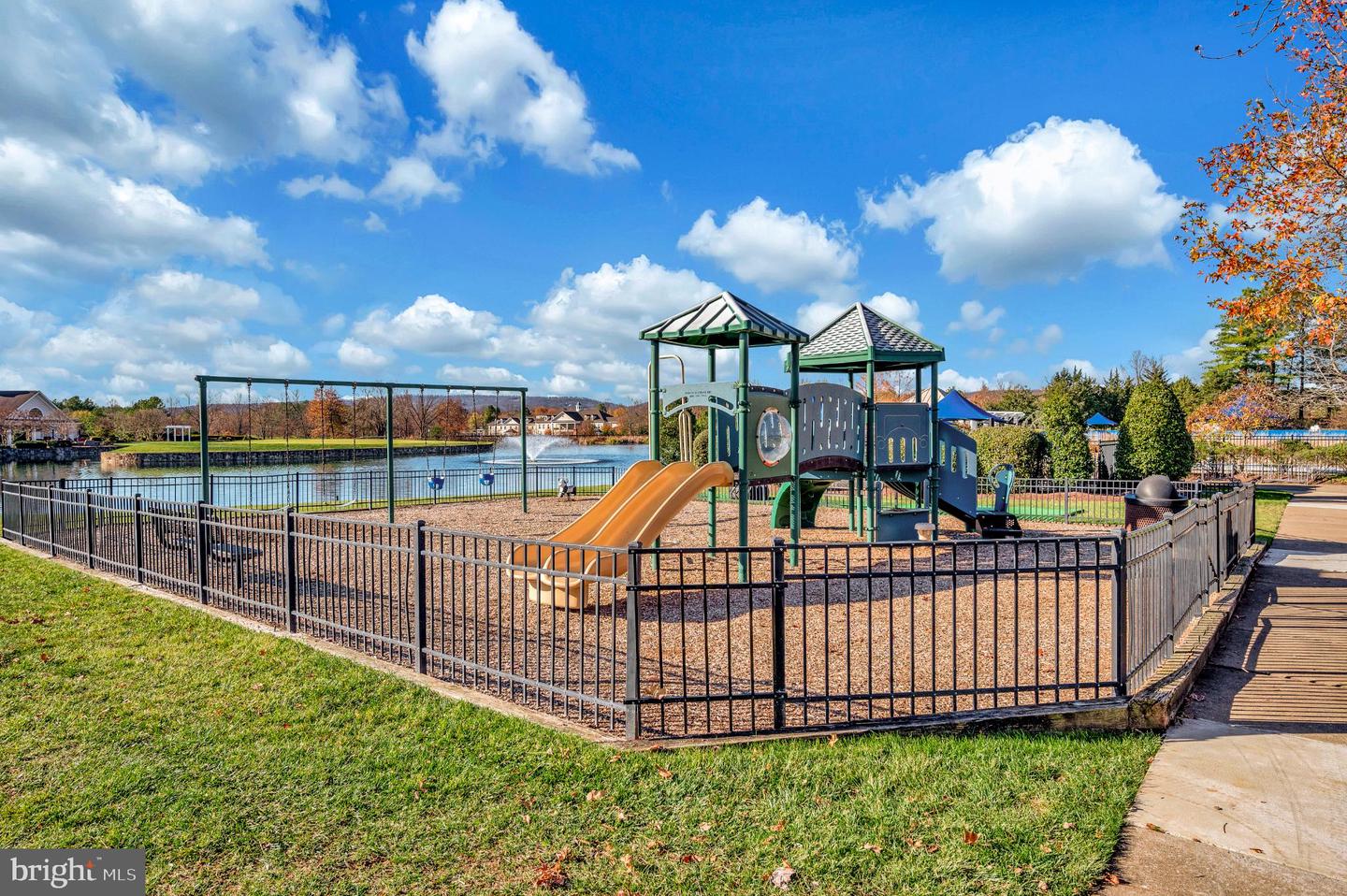 4550 GEYSER CREEK LOOP, HAYMARKET, Virginia 20169, 4 Bedrooms Bedrooms, 18 Rooms Rooms,4 BathroomsBathrooms,Residential,For sale,4550 GEYSER CREEK LOOP,VAPW2107858 MLS # VAPW2107858