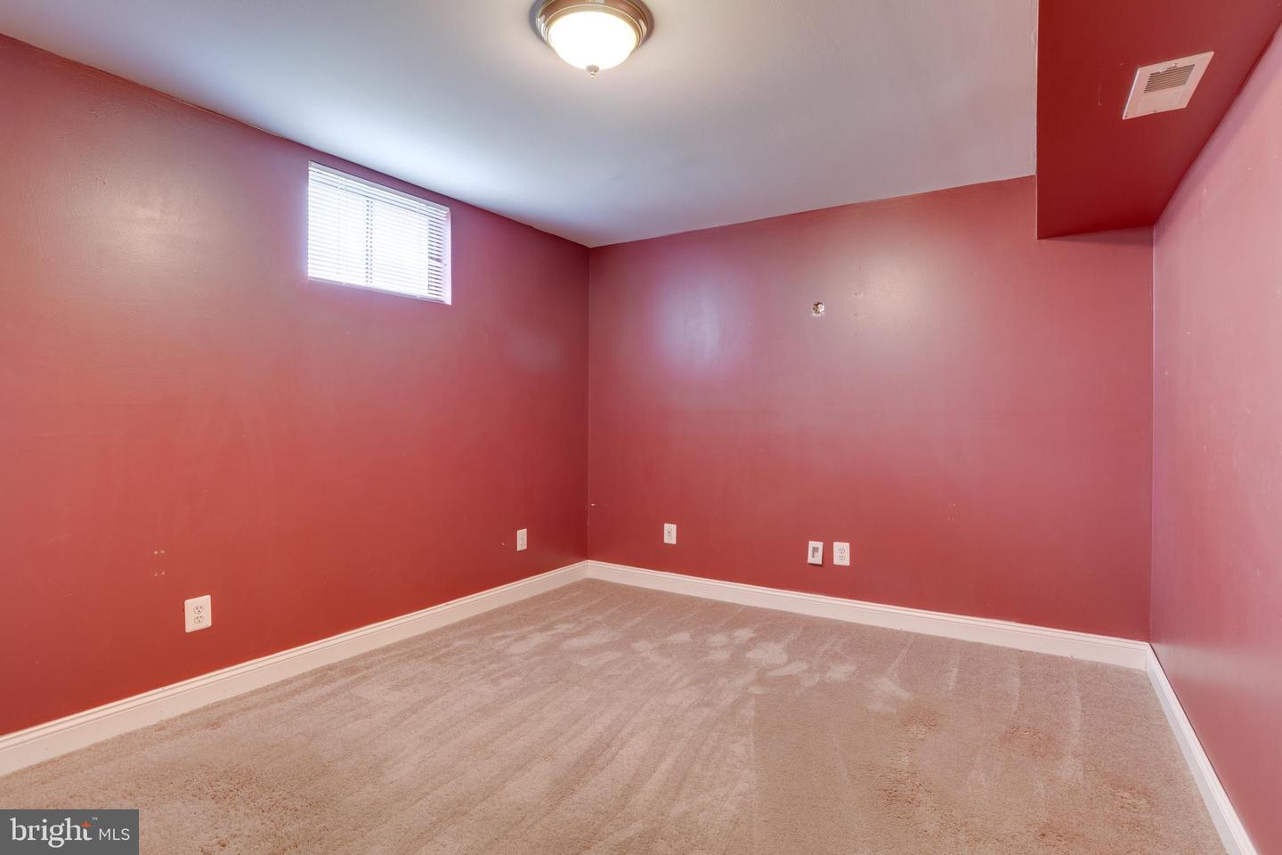 12142 MILLBILL CT, BRISTOW, Virginia 20136, 4 Bedrooms Bedrooms, ,4 BathroomsBathrooms,Residential,For sale,12142 MILLBILL CT,VAPW2108000 MLS # VAPW2108000