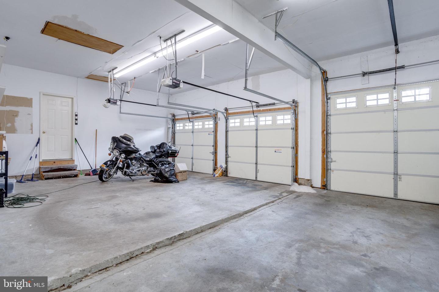 12142 MILLBILL CT, BRISTOW, Virginia 20136, 4 Bedrooms Bedrooms, ,4 BathroomsBathrooms,Residential,For sale,12142 MILLBILL CT,VAPW2108000 MLS # VAPW2108000