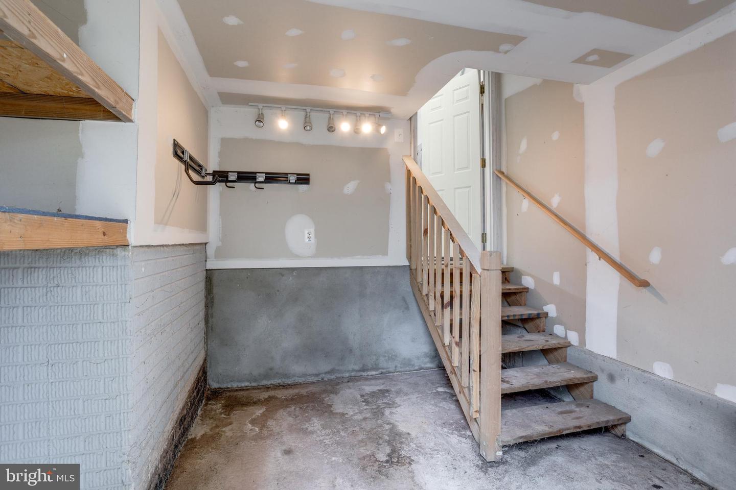 12142 MILLBILL CT, BRISTOW, Virginia 20136, 4 Bedrooms Bedrooms, ,4 BathroomsBathrooms,Residential,For sale,12142 MILLBILL CT,VAPW2108000 MLS # VAPW2108000