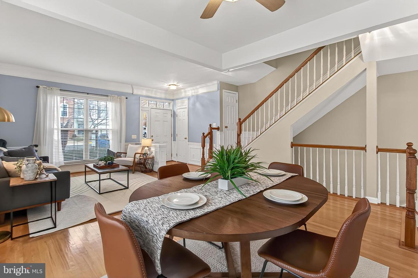 5432 SUMMER LEAF LN, ALEXANDRIA, Virginia 22312, 3 Bedrooms Bedrooms, ,3 BathroomsBathrooms,Residential,For sale,5432 SUMMER LEAF LN,VAFX2280300 MLS # VAFX2280300