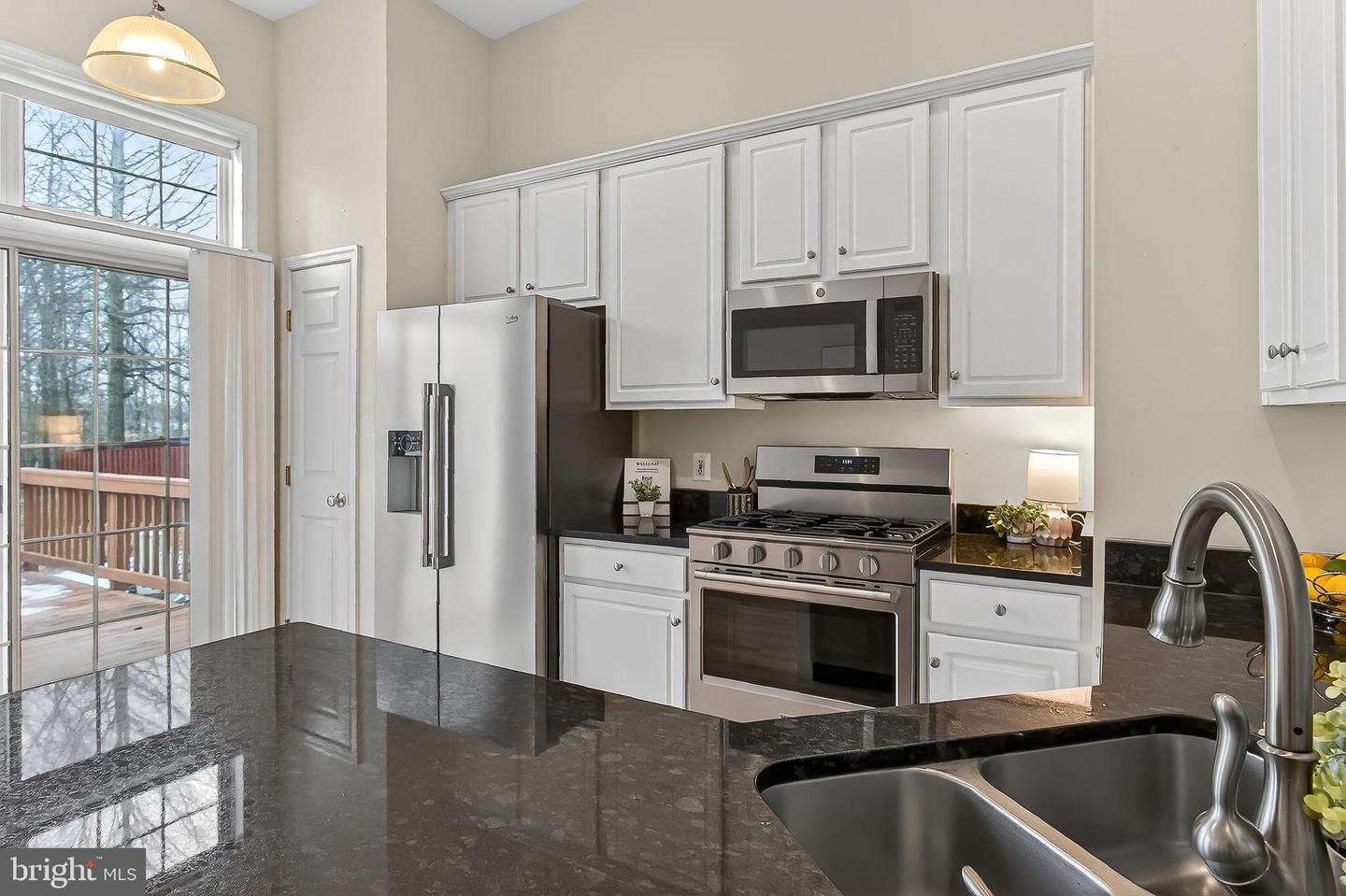 5432 SUMMER LEAF LN, ALEXANDRIA, Virginia 22312, 3 Bedrooms Bedrooms, ,3 BathroomsBathrooms,Residential,For sale,5432 SUMMER LEAF LN,VAFX2280300 MLS # VAFX2280300