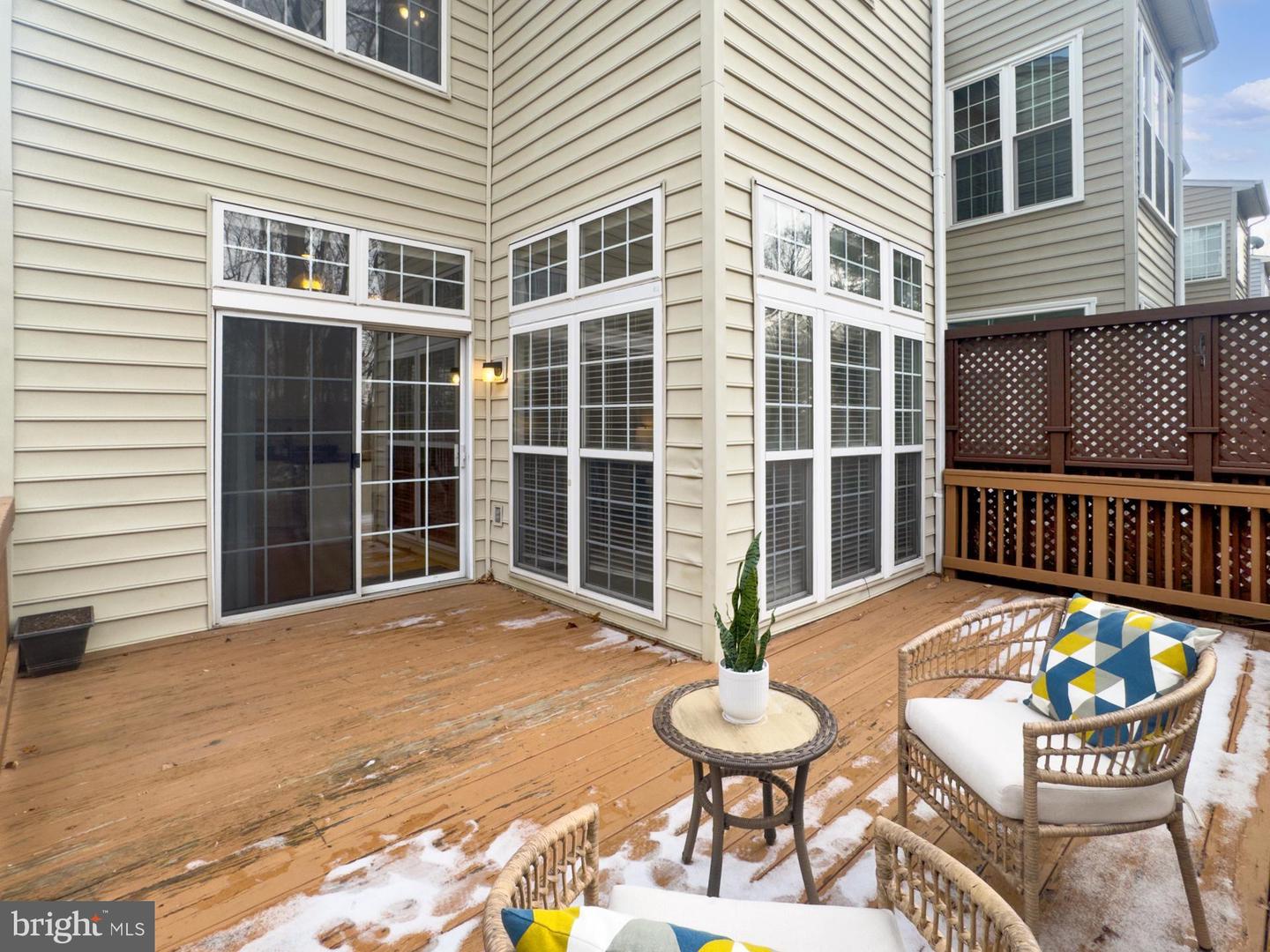 5432 SUMMER LEAF LN, ALEXANDRIA, Virginia 22312, 3 Bedrooms Bedrooms, ,3 BathroomsBathrooms,Residential,For sale,5432 SUMMER LEAF LN,VAFX2280300 MLS # VAFX2280300