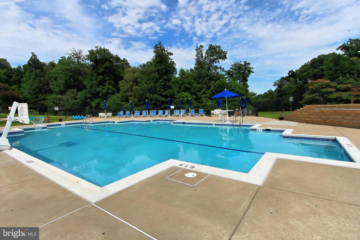 5432 SUMMER LEAF LN, ALEXANDRIA, Virginia 22312, 3 Bedrooms Bedrooms, ,3 BathroomsBathrooms,Residential,For sale,5432 SUMMER LEAF LN,VAFX2280300 MLS # VAFX2280300