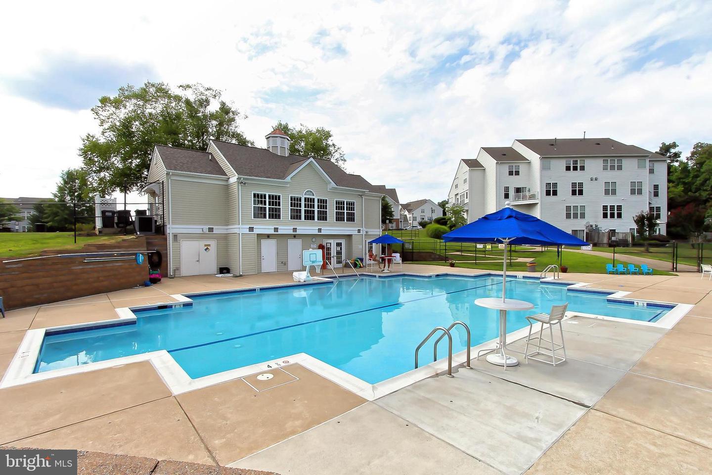 5432 SUMMER LEAF LN, ALEXANDRIA, Virginia 22312, 3 Bedrooms Bedrooms, ,3 BathroomsBathrooms,Residential,For sale,5432 SUMMER LEAF LN,VAFX2280300 MLS # VAFX2280300