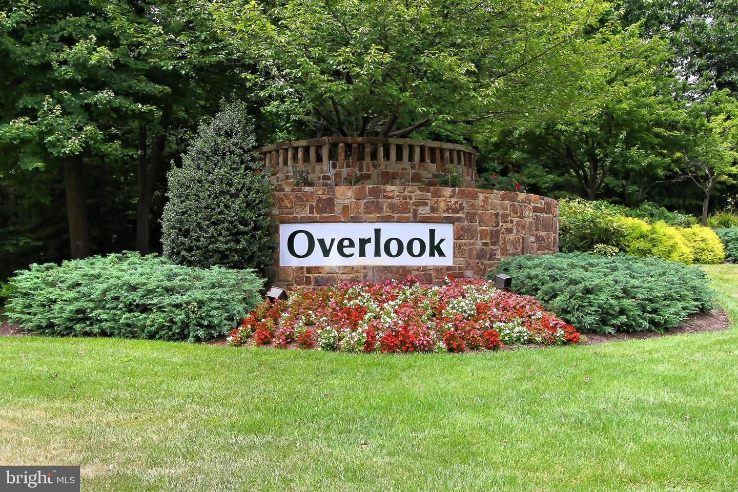 5432 SUMMER LEAF LN, ALEXANDRIA, Virginia 22312, 3 Bedrooms Bedrooms, ,3 BathroomsBathrooms,Residential,For sale,5432 SUMMER LEAF LN,VAFX2280300 MLS # VAFX2280300