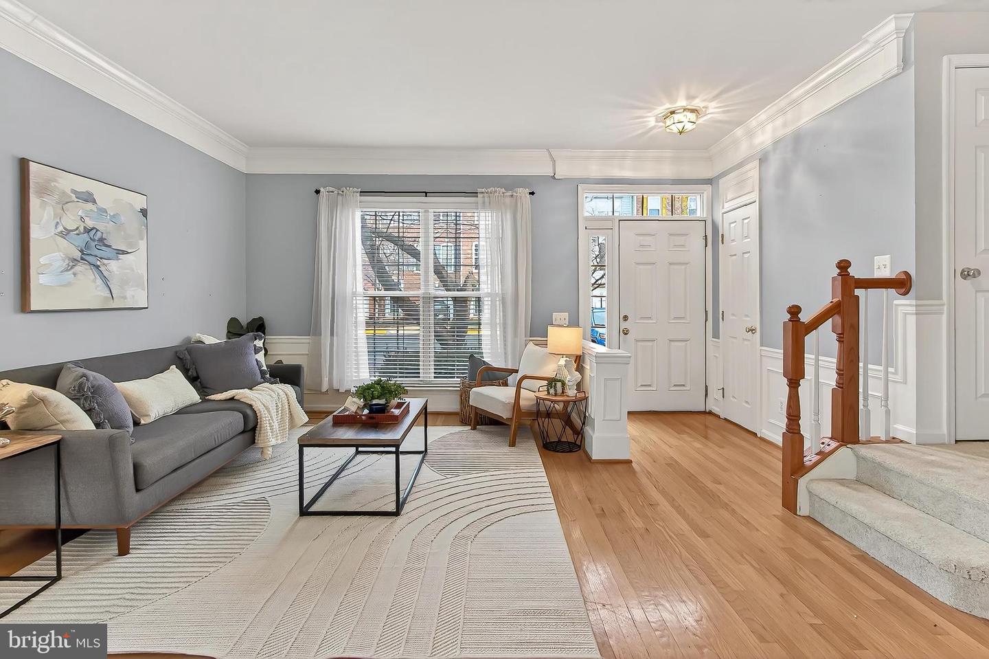 5432 SUMMER LEAF LN, ALEXANDRIA, Virginia 22312, 3 Bedrooms Bedrooms, ,3 BathroomsBathrooms,Residential,For sale,5432 SUMMER LEAF LN,VAFX2280300 MLS # VAFX2280300