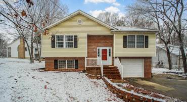 12502 WARREN LN, SPOTSYLVANIA, Virginia 22551, 4 Bedrooms Bedrooms, ,2 BathroomsBathrooms,Residential,For sale,12502 WARREN LN,VASP2037842 MLS # VASP2037842