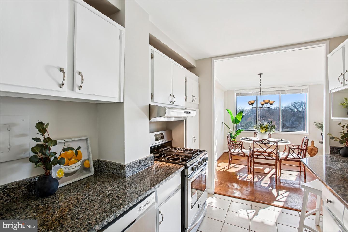 6641 WAKEFIELD DR #613, ALEXANDRIA, Virginia 22307, 2 Bedrooms Bedrooms, ,1 BathroomBathrooms,Residential,For sale,6641 WAKEFIELD DR #613,VAFX2280786 MLS # VAFX2280786