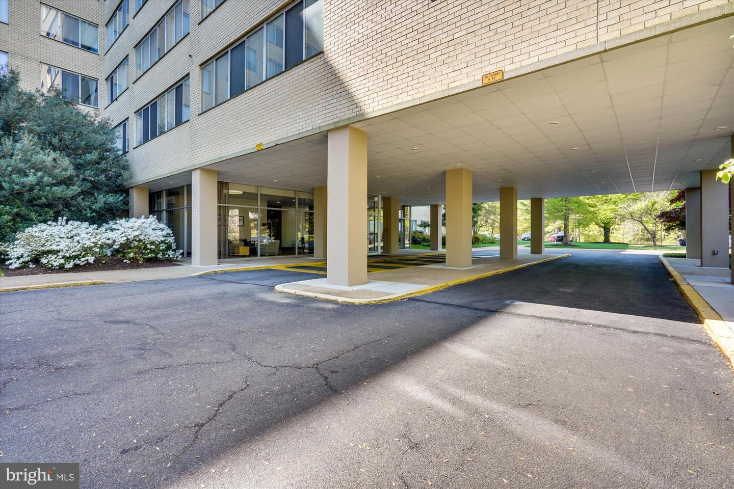 6641 WAKEFIELD DR #613, ALEXANDRIA, Virginia 22307, 2 Bedrooms Bedrooms, ,1 BathroomBathrooms,Residential,For sale,6641 WAKEFIELD DR #613,VAFX2280786 MLS # VAFX2280786