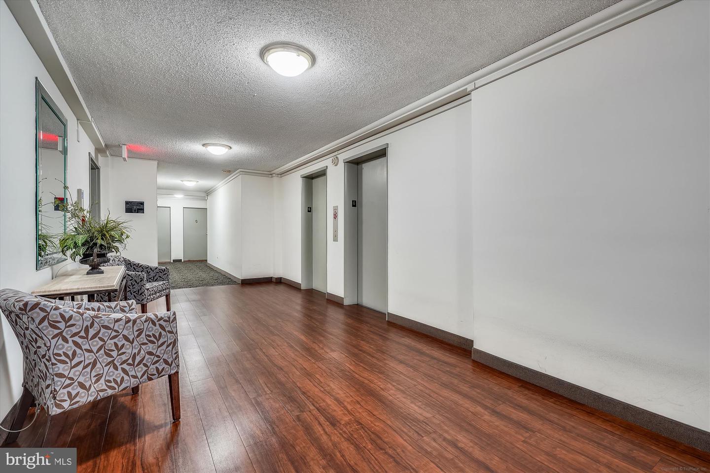 6641 WAKEFIELD DR #613, ALEXANDRIA, Virginia 22307, 2 Bedrooms Bedrooms, ,1 BathroomBathrooms,Residential,For sale,6641 WAKEFIELD DR #613,VAFX2280786 MLS # VAFX2280786