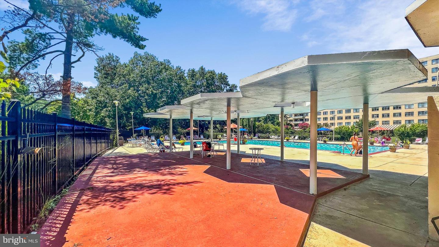 6641 WAKEFIELD DR #613, ALEXANDRIA, Virginia 22307, 2 Bedrooms Bedrooms, ,1 BathroomBathrooms,Residential,For sale,6641 WAKEFIELD DR #613,VAFX2280786 MLS # VAFX2280786