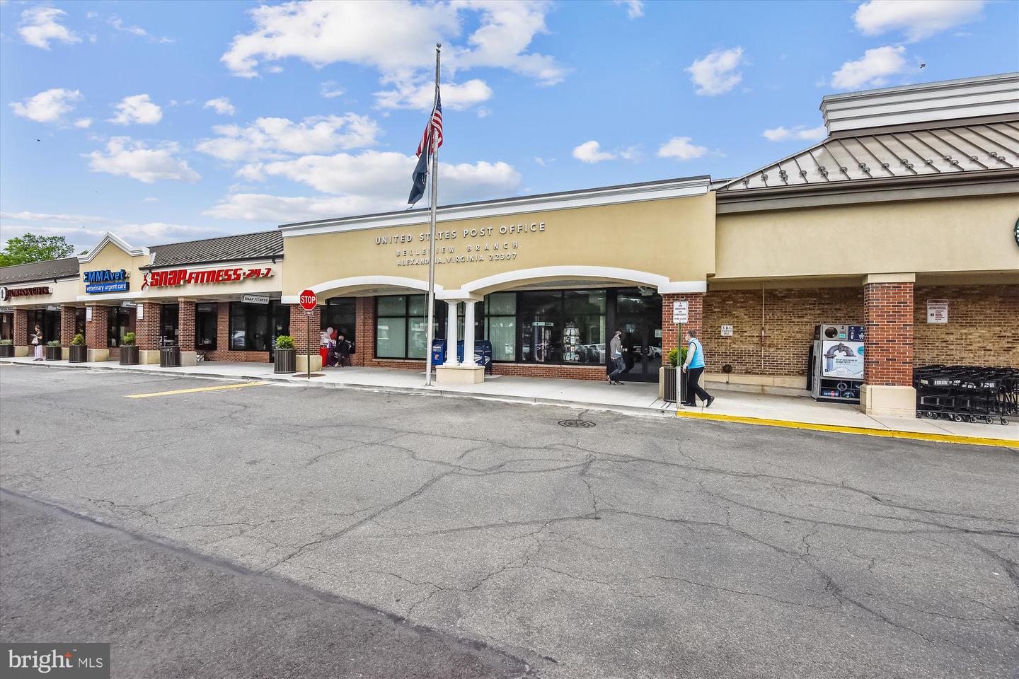 6641 WAKEFIELD DR #613, ALEXANDRIA, Virginia 22307, 2 Bedrooms Bedrooms, ,1 BathroomBathrooms,Residential,For sale,6641 WAKEFIELD DR #613,VAFX2280786 MLS # VAFX2280786