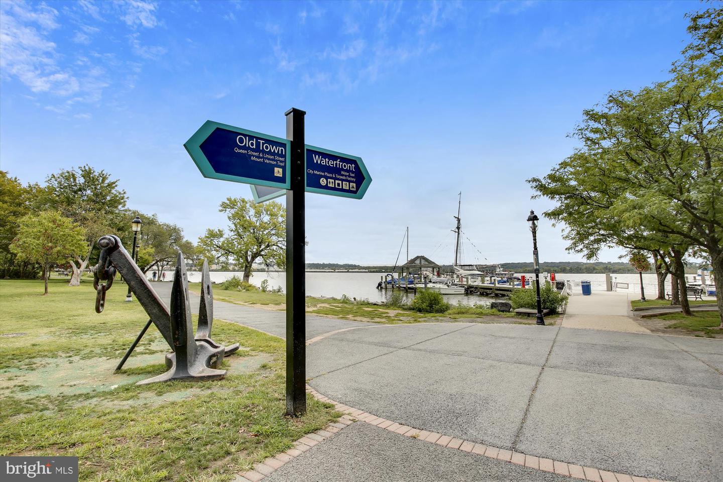 6641 WAKEFIELD DR #613, ALEXANDRIA, Virginia 22307, 2 Bedrooms Bedrooms, ,1 BathroomBathrooms,Residential,For sale,6641 WAKEFIELD DR #613,VAFX2280786 MLS # VAFX2280786