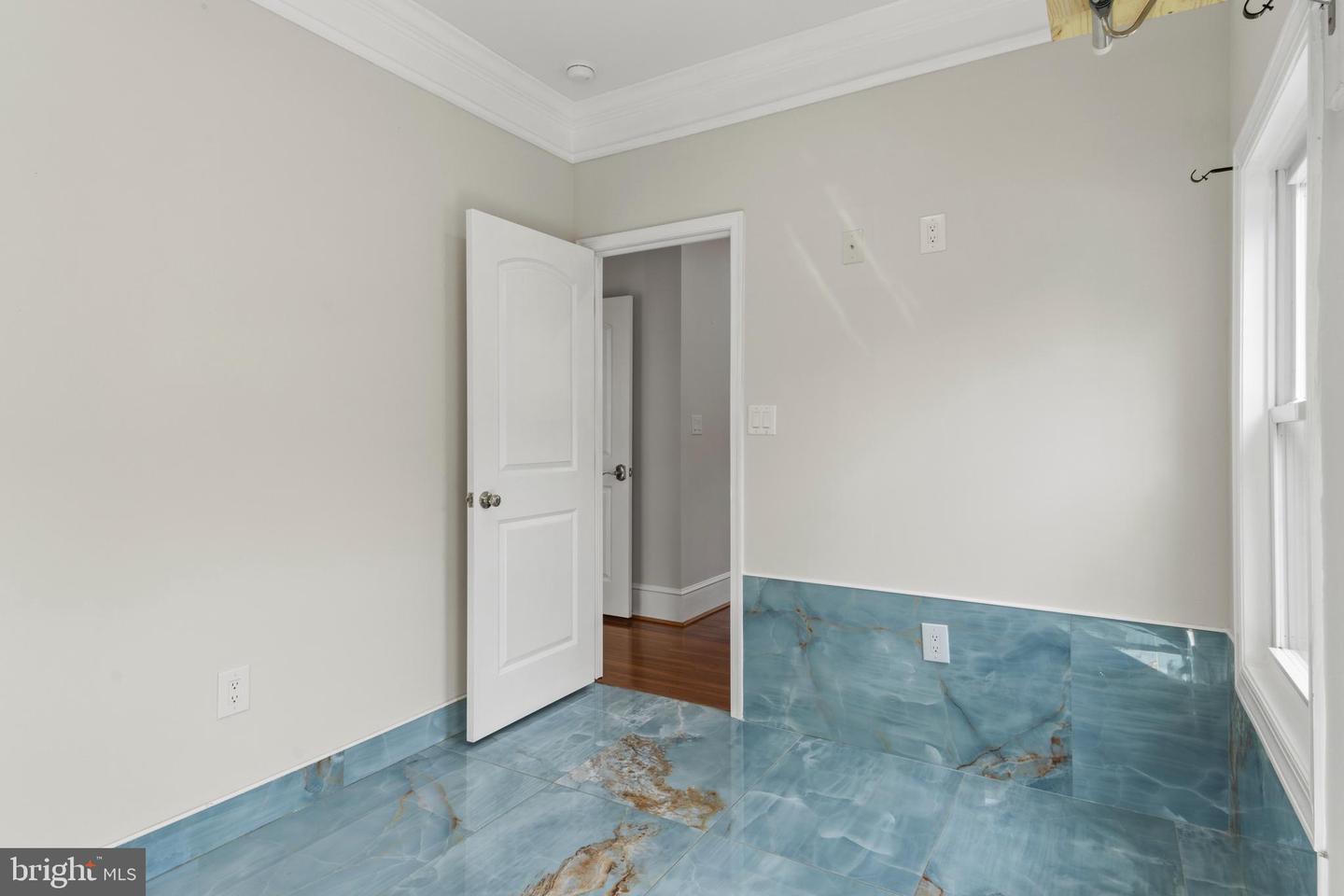 3709 FORESTDALE AVE, WOODBRIDGE, Virginia 22193, 6 Bedrooms Bedrooms, 6 Rooms Rooms,3 BathroomsBathrooms,Residential,For sale,3709 FORESTDALE AVE,VAPW2108590 MLS # VAPW2108590