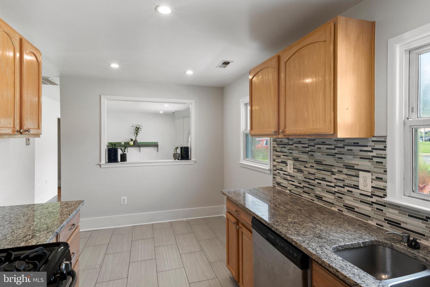 3709 FORESTDALE AVE, WOODBRIDGE, Virginia 22193, 6 Bedrooms Bedrooms, 6 Rooms Rooms,3 BathroomsBathrooms,Residential,For sale,3709 FORESTDALE AVE,VAPW2108590 MLS # VAPW2108590