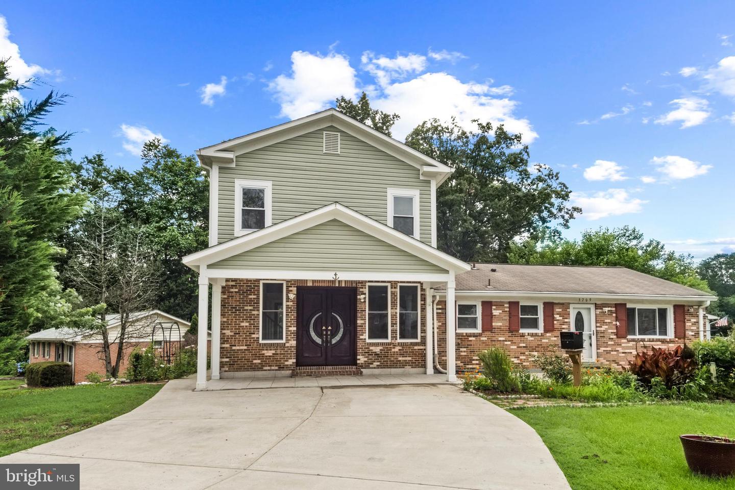 3709 FORESTDALE AVE, WOODBRIDGE, Virginia 22193, 6 Bedrooms Bedrooms, 6 Rooms Rooms,3 BathroomsBathrooms,Residential,For sale,3709 FORESTDALE AVE,VAPW2108590 MLS # VAPW2108590