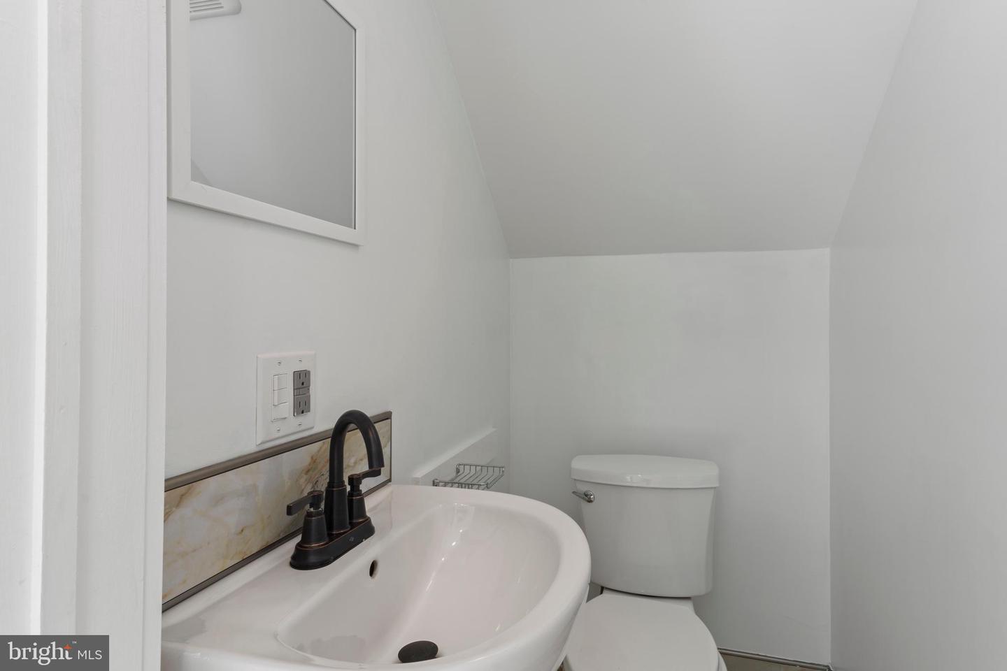 3709 FORESTDALE AVE, WOODBRIDGE, Virginia 22193, 6 Bedrooms Bedrooms, 6 Rooms Rooms,3 BathroomsBathrooms,Residential,For sale,3709 FORESTDALE AVE,VAPW2108590 MLS # VAPW2108590