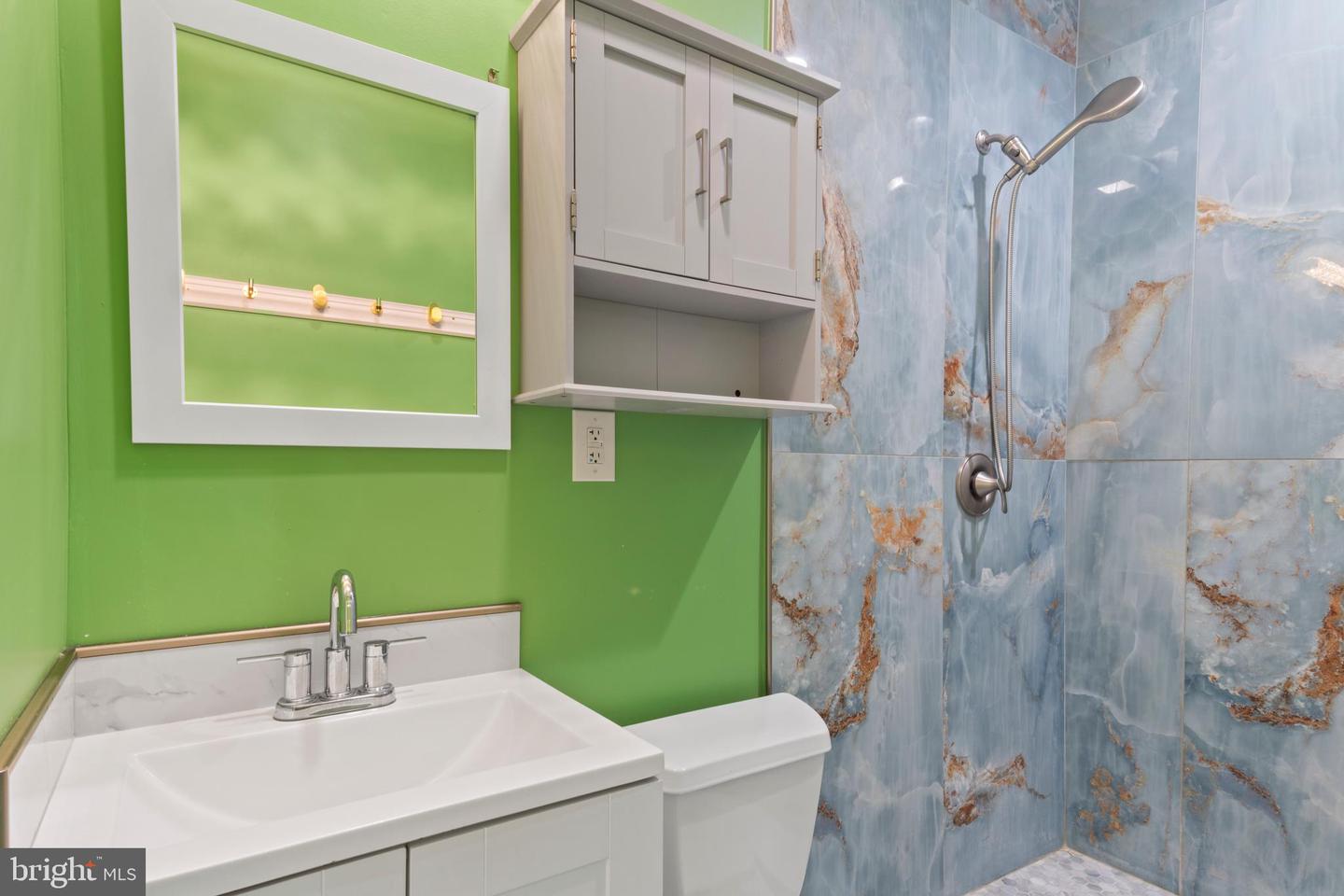 3709 FORESTDALE AVE, WOODBRIDGE, Virginia 22193, 6 Bedrooms Bedrooms, 6 Rooms Rooms,3 BathroomsBathrooms,Residential,For sale,3709 FORESTDALE AVE,VAPW2108590 MLS # VAPW2108590