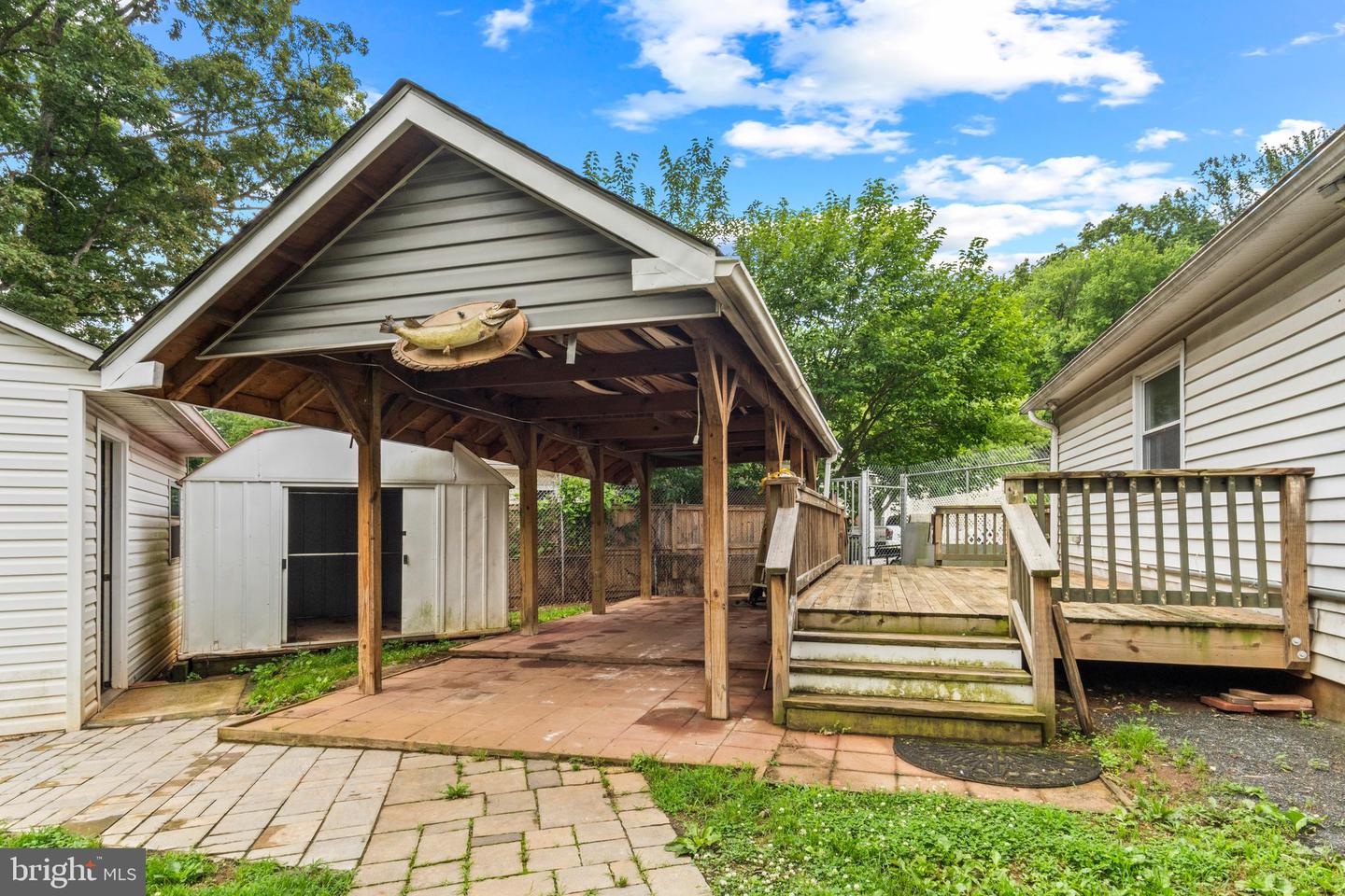 3709 FORESTDALE AVE, WOODBRIDGE, Virginia 22193, 6 Bedrooms Bedrooms, 6 Rooms Rooms,3 BathroomsBathrooms,Residential,For sale,3709 FORESTDALE AVE,VAPW2108590 MLS # VAPW2108590