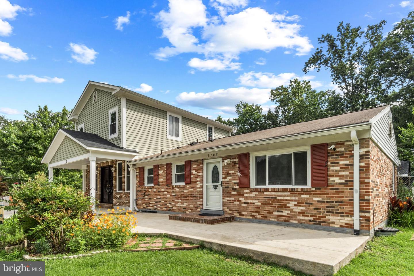 3709 FORESTDALE AVE, WOODBRIDGE, Virginia 22193, 6 Bedrooms Bedrooms, 6 Rooms Rooms,3 BathroomsBathrooms,Residential,For sale,3709 FORESTDALE AVE,VAPW2108590 MLS # VAPW2108590