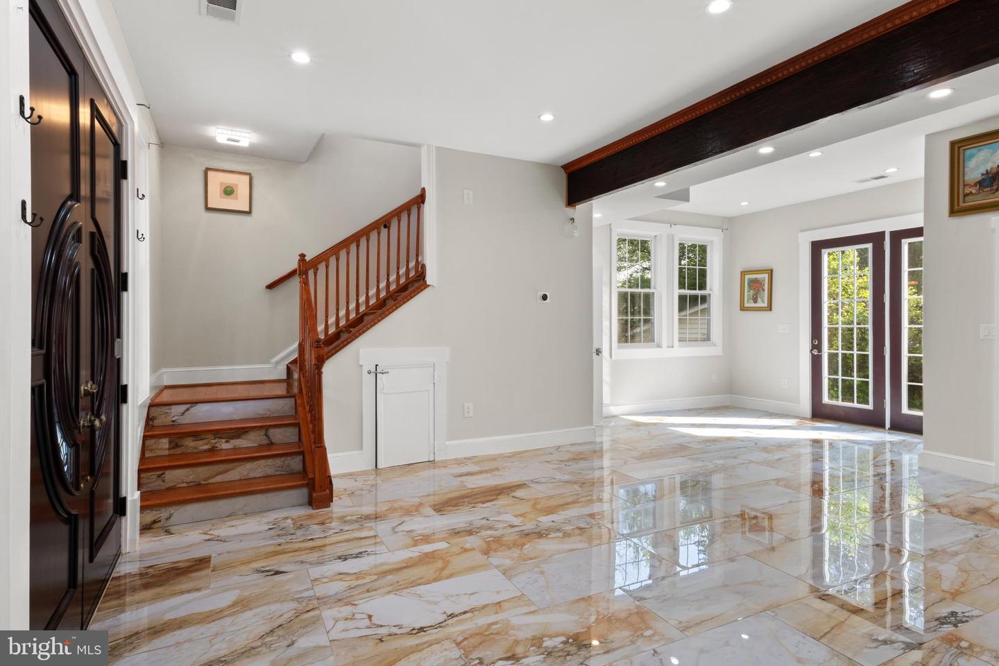 3709 FORESTDALE AVE, WOODBRIDGE, Virginia 22193, 6 Bedrooms Bedrooms, 6 Rooms Rooms,3 BathroomsBathrooms,Residential,For sale,3709 FORESTDALE AVE,VAPW2108590 MLS # VAPW2108590