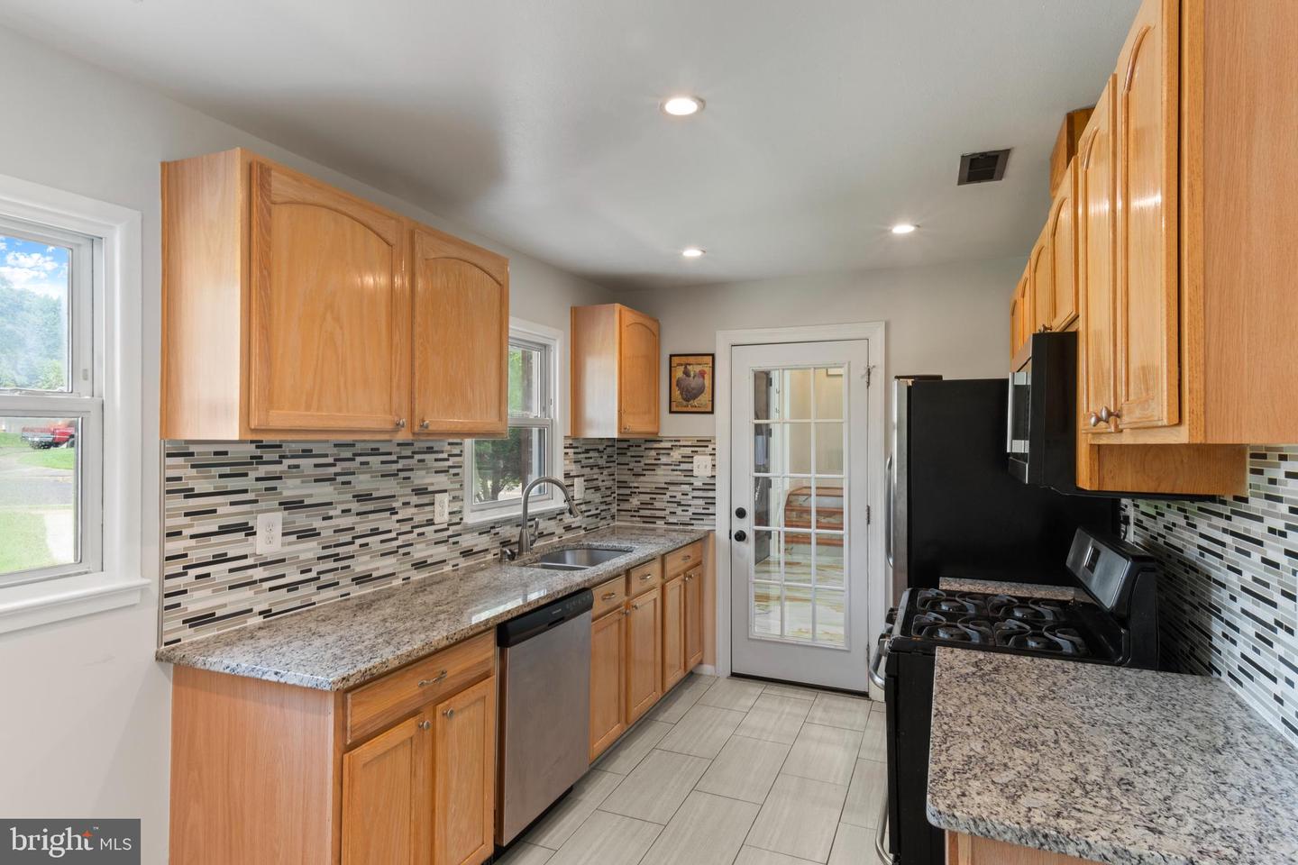 3709 FORESTDALE AVE, WOODBRIDGE, Virginia 22193, 6 Bedrooms Bedrooms, 6 Rooms Rooms,3 BathroomsBathrooms,Residential,For sale,3709 FORESTDALE AVE,VAPW2108590 MLS # VAPW2108590