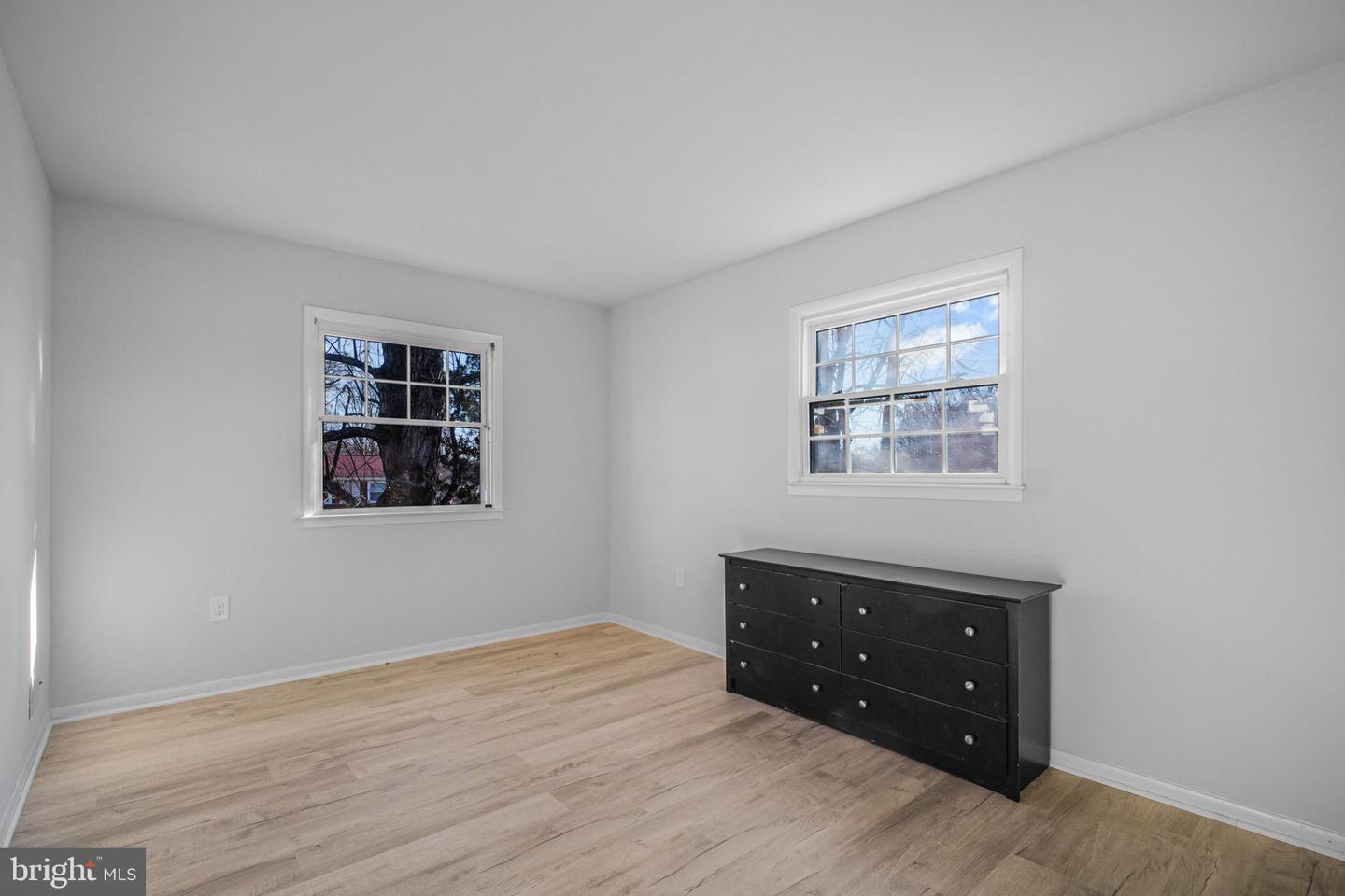 5242 MIDWAY CT, WOODBRIDGE, Virginia 22193, 4 Bedrooms Bedrooms, ,2 BathroomsBathrooms,Residential,For sale,5242 MIDWAY CT,VAPW2108608 MLS # VAPW2108608