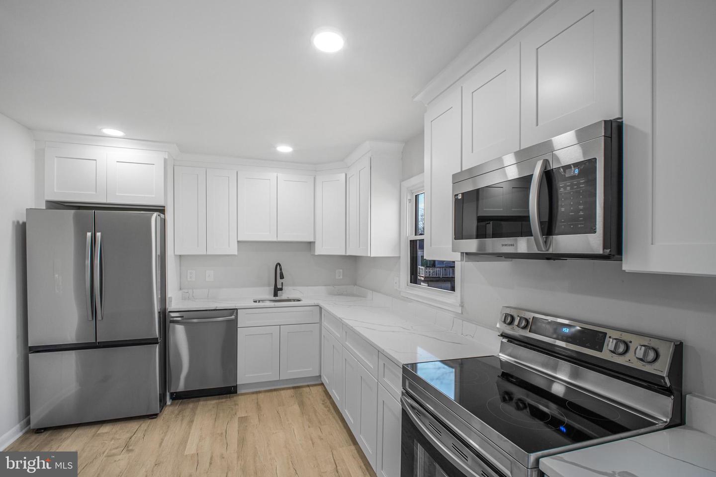 5242 MIDWAY CT, WOODBRIDGE, Virginia 22193, 4 Bedrooms Bedrooms, ,2 BathroomsBathrooms,Residential,For sale,5242 MIDWAY CT,VAPW2108608 MLS # VAPW2108608