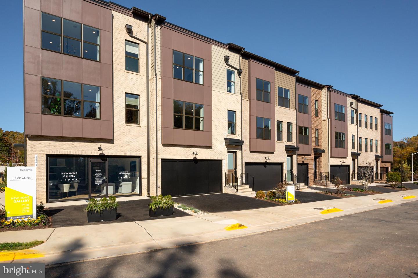 1610 FELLOWSHIP SQ, RESTON, Virginia 20190, 3 Bedrooms Bedrooms, ,3 BathroomsBathrooms,Residential,For sale,1610 FELLOWSHIP SQ,VAFX2281638 MLS # VAFX2281638