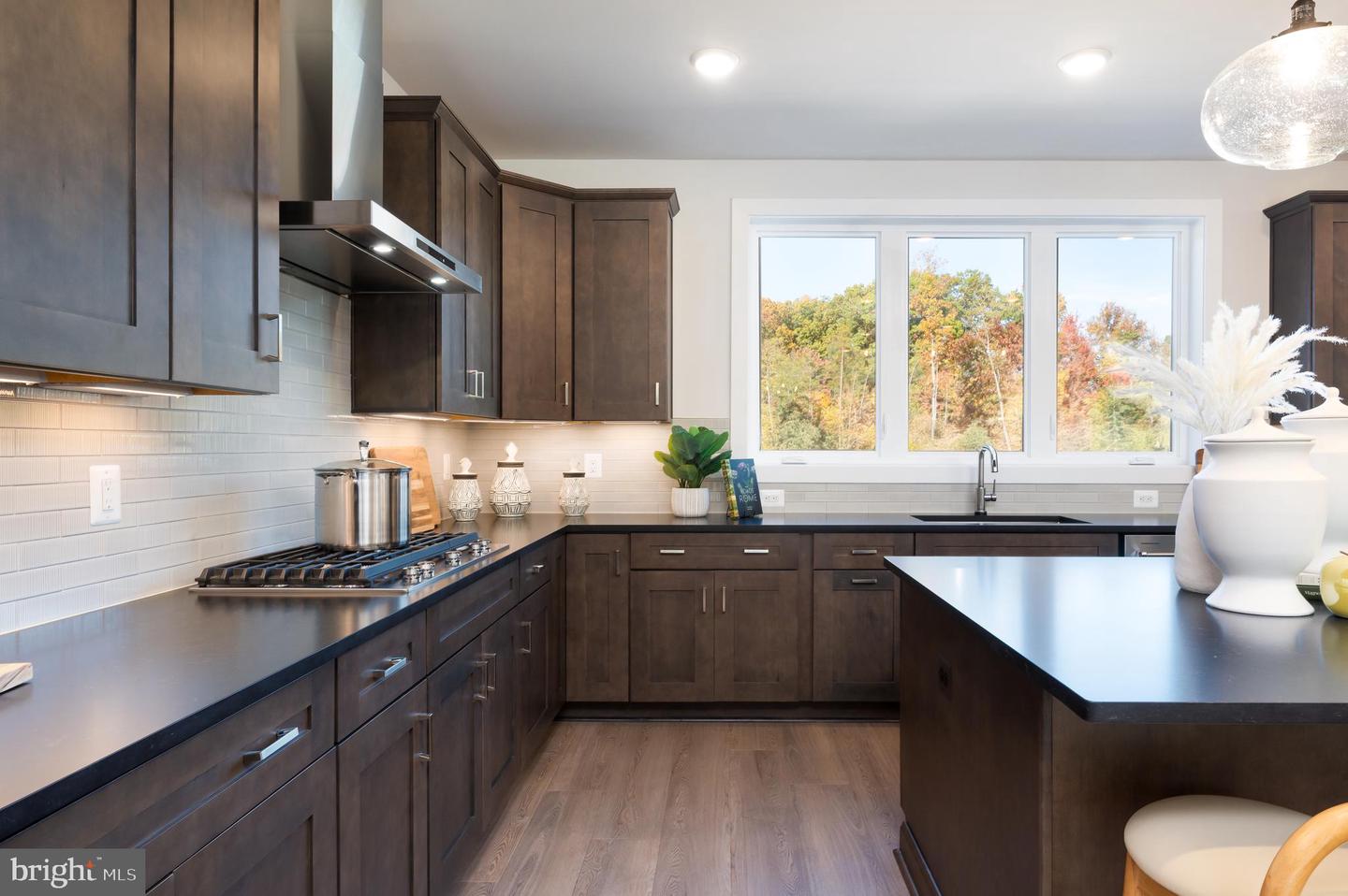 1610 FELLOWSHIP SQ, RESTON, Virginia 20190, 3 Bedrooms Bedrooms, ,3 BathroomsBathrooms,Residential,For sale,1610 FELLOWSHIP SQ,VAFX2281638 MLS # VAFX2281638