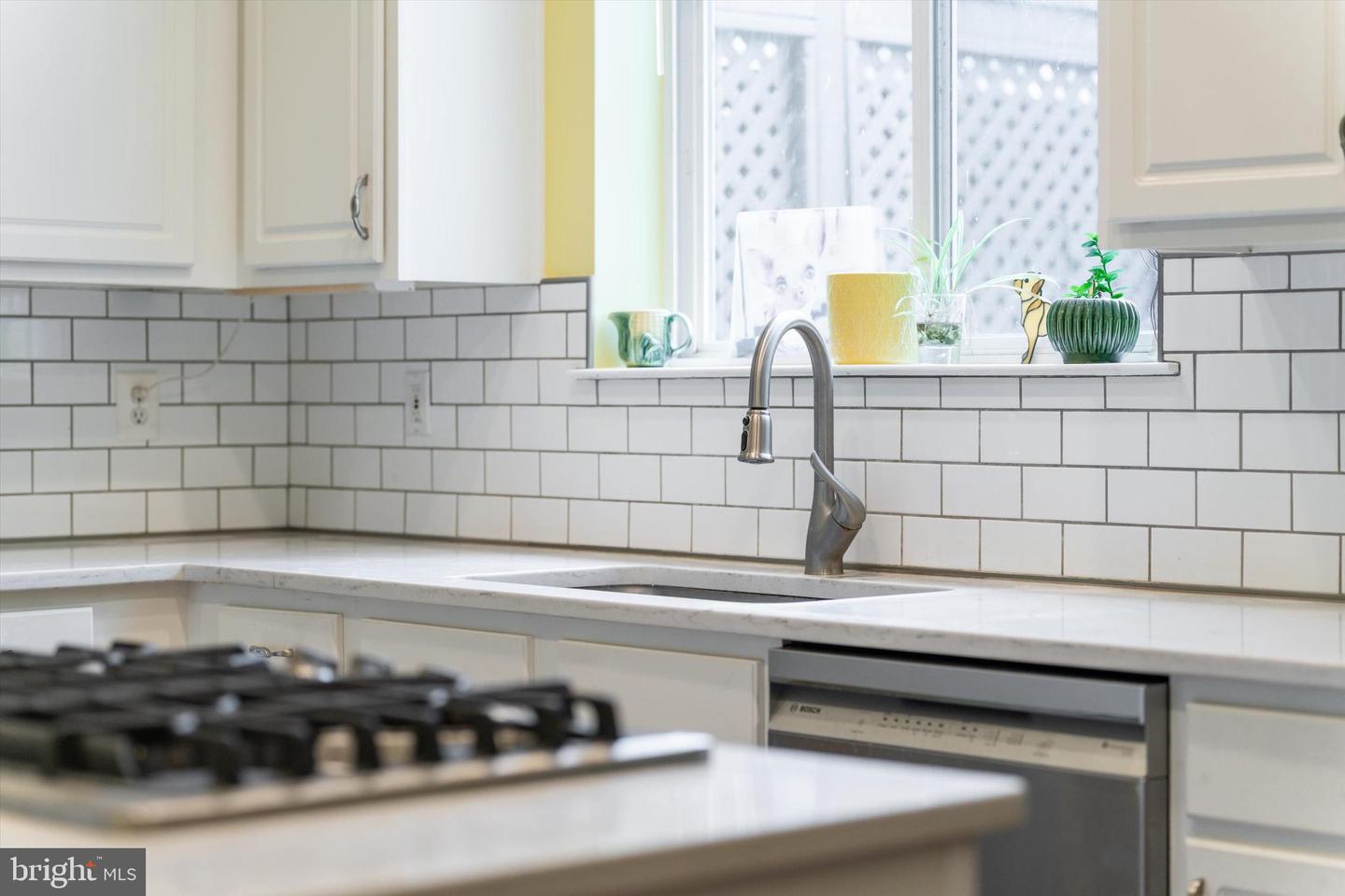 13082 PARK CRESCENT CIR, HERNDON, Virginia 20171, 3 Bedrooms Bedrooms, ,2 BathroomsBathrooms,Residential,For sale,13082 PARK CRESCENT CIR,VAFX2281656 MLS # VAFX2281656