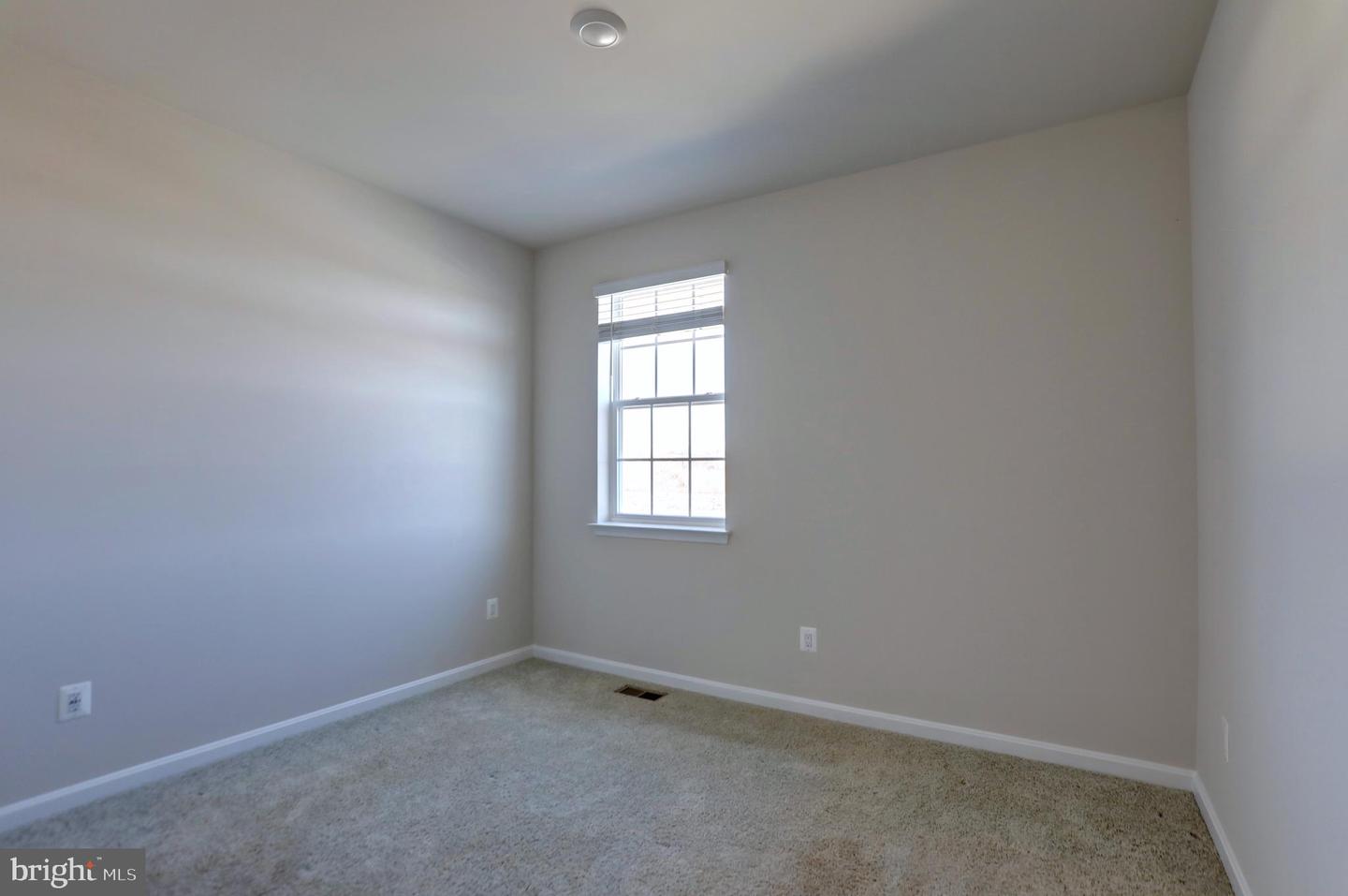 700 WEEKS CT, BERRYVILLE, Virginia 22611, 5 Bedrooms Bedrooms, ,3 BathroomsBathrooms,Residential,For sale,700 WEEKS CT,VACL2006262 MLS # VACL2006262