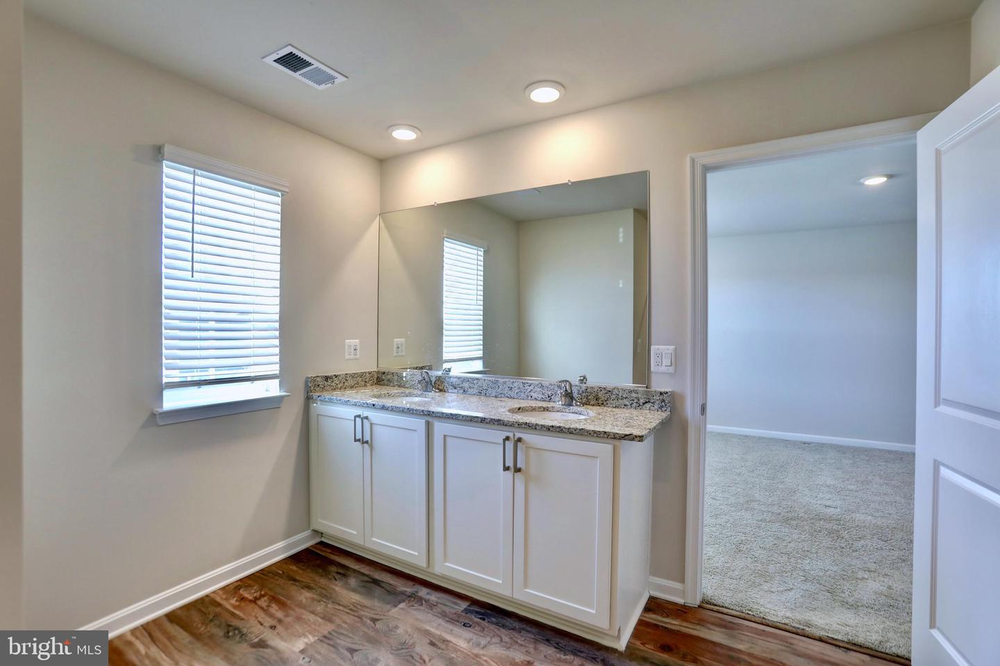 700 WEEKS CT, BERRYVILLE, Virginia 22611, 5 Bedrooms Bedrooms, ,3 BathroomsBathrooms,Residential,For sale,700 WEEKS CT,VACL2006262 MLS # VACL2006262