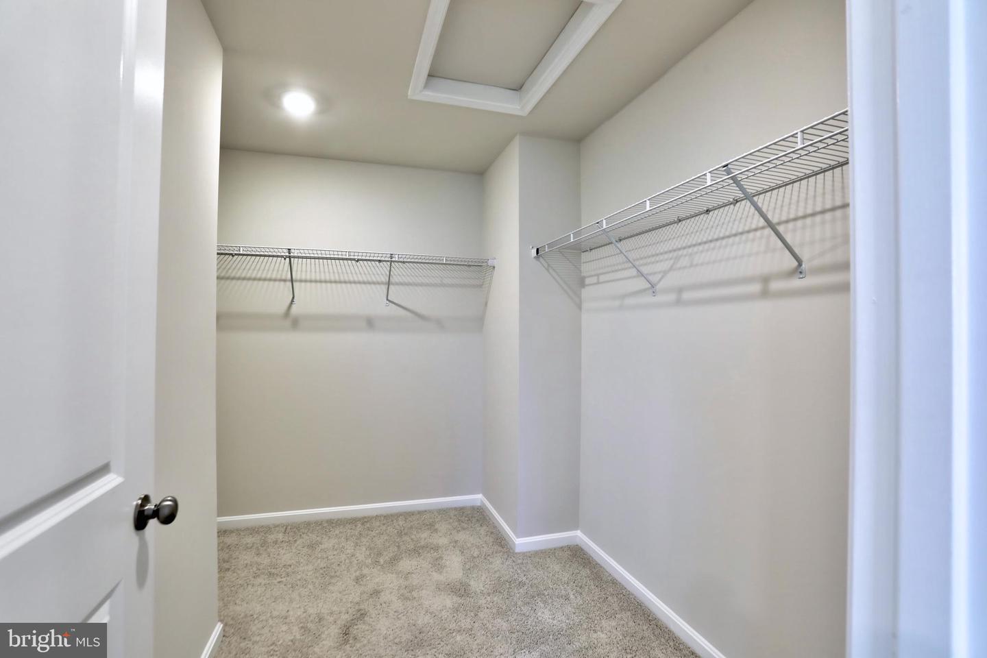 700 WEEKS CT, BERRYVILLE, Virginia 22611, 5 Bedrooms Bedrooms, ,3 BathroomsBathrooms,Residential,For sale,700 WEEKS CT,VACL2006262 MLS # VACL2006262