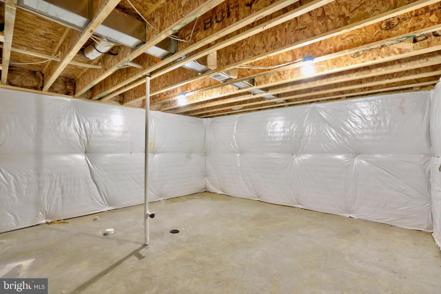 700 WEEKS CT, BERRYVILLE, Virginia 22611, 5 Bedrooms Bedrooms, ,3 BathroomsBathrooms,Residential,For sale,700 WEEKS CT,VACL2006262 MLS # VACL2006262